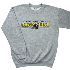 Appalachian State Mountaineers Football 2006 National Champions Sweatshirt sz. S